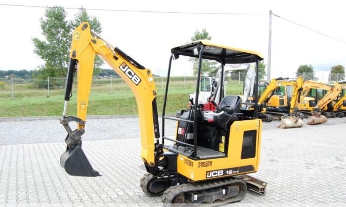 Mini-pelle JCB Canopée 15C-1 – 2019 - 1,4T – Image 1