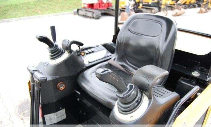 Mini-pelle JCB Canopée 15C-1 – 2019 - 1,4T – Image 5